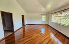 4 Bed House with En Suite in Runda - 10