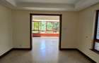 5 Bed House with En Suite in Spring Valley - 15