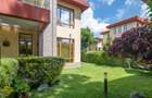 5 Bed Villa with En Suite at Isaac Gathanju Close - 11