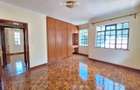 4 Bed Townhouse with En Suite at Lavington - 13