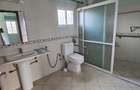 4 Bed House with En Suite at Hs99 - 5