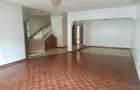 5 Bed Townhouse with En Suite in Lavington - 12
