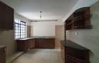 4 Bed Apartment with En Suite in General Mathenge - 8
