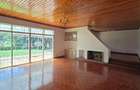 4 Bed House with En Suite at Loresho Crescent - 4