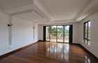 5 Bed Townhouse with En Suite in Lavington - 2