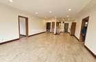 3 Bed Apartment with En Suite in Parklands - 8
