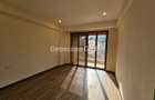 3 Bed Apartment with En Suite in Spring Valley - 9