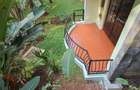 3 Bed Apartment with En Suite at Valley Arcade - 4