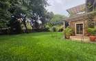5 Bed Villa with En Suite in Runda - 12