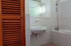 4 Bed House with En Suite in Riverside - 9