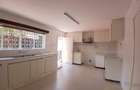 5 Bed House with En Suite at Lavington - 17