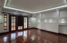 5 Bed House with En Suite in Runda - 15