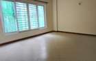 4 Bed Apartment with En Suite at Parklands - 12