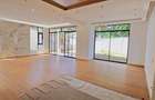 5 Bed Townhouse with En Suite at Owashiga Road - 20