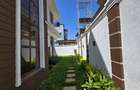 4 Bed Townhouse with En Suite at Membly - 9