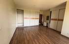 4 Bed Apartment with En Suite at Parklands - 5