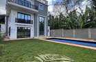 5 Bed Townhouse with En Suite in Lavington - 1