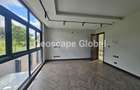 5 Bed House with En Suite in Nyari - 2