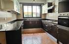 4 Bed Townhouse with En Suite at Brookside Drive - 13