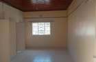 5 Bed House with En Suite at Mountain View - 11