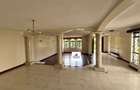 5 Bed Townhouse with En Suite in Westlands Area - 6