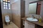 5 Bed Townhouse with En Suite in Kileleshwa - 18