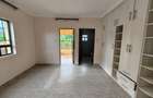 4 Bed House with En Suite at Nairobi - 9
