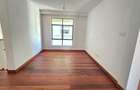 4 Bed Apartment with En Suite in Rosslyn - 12