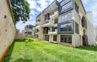 4 Bed Townhouse with En Suite in Rosslyn - 1