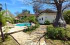 3 Bed House with En Suite in Malindi - 1