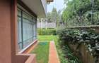 5 Bed Townhouse with En Suite in Lavington - 2