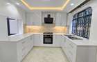 4 Bed House with En Suite in Lavington - 4