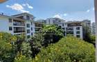3 Bed Apartment with Swimming Pool in Riverside - 1