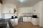 3 Bed Apartment with En Suite at Hendred Road - 5