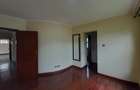 5 Bed Townhouse with En Suite at Lavington - 9