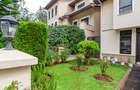 5 Bed Townhouse with En Suite in Lavington - 16