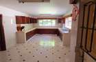 5 Bed House with En Suite at Mimosa Drive - 15