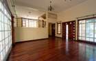 4 Bed Townhouse with En Suite in Kyuna - 2