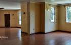 5 Bed House with En Suite in Nyari - 15