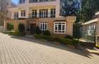 5 Bed Townhouse with En Suite in Lavington - 2
