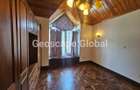 5 Bed House with En Suite in Runda - 9