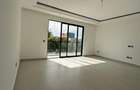 3 Bed Apartment with En Suite in Brookside - 10