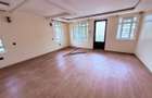 5 Bed Townhouse with En Suite in Ridgeways - 5