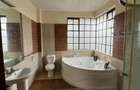 3 Bed Apartment with Swimming Pool in Riverside - 6