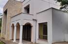 4 Bed Townhouse with En Suite in Lavington - 16