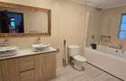 5 Bed House with En Suite at Rosslyn Lone Tree - 10