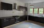 5 Bed Townhouse with En Suite at Runda Park - 11
