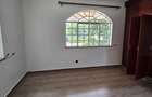 5 Bed Townhouse with En Suite at Lavington Green - 10