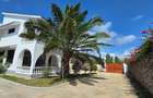 4 Bed Villa with En Suite at Serena - 2