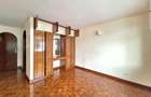 5 Bed Townhouse with En Suite in Riverside - 8